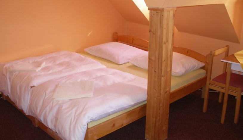 Pension Centrum Špindlerův Mlýn - Dvoulůžkový, Dvoulůžkový s možností 2 přistýlek